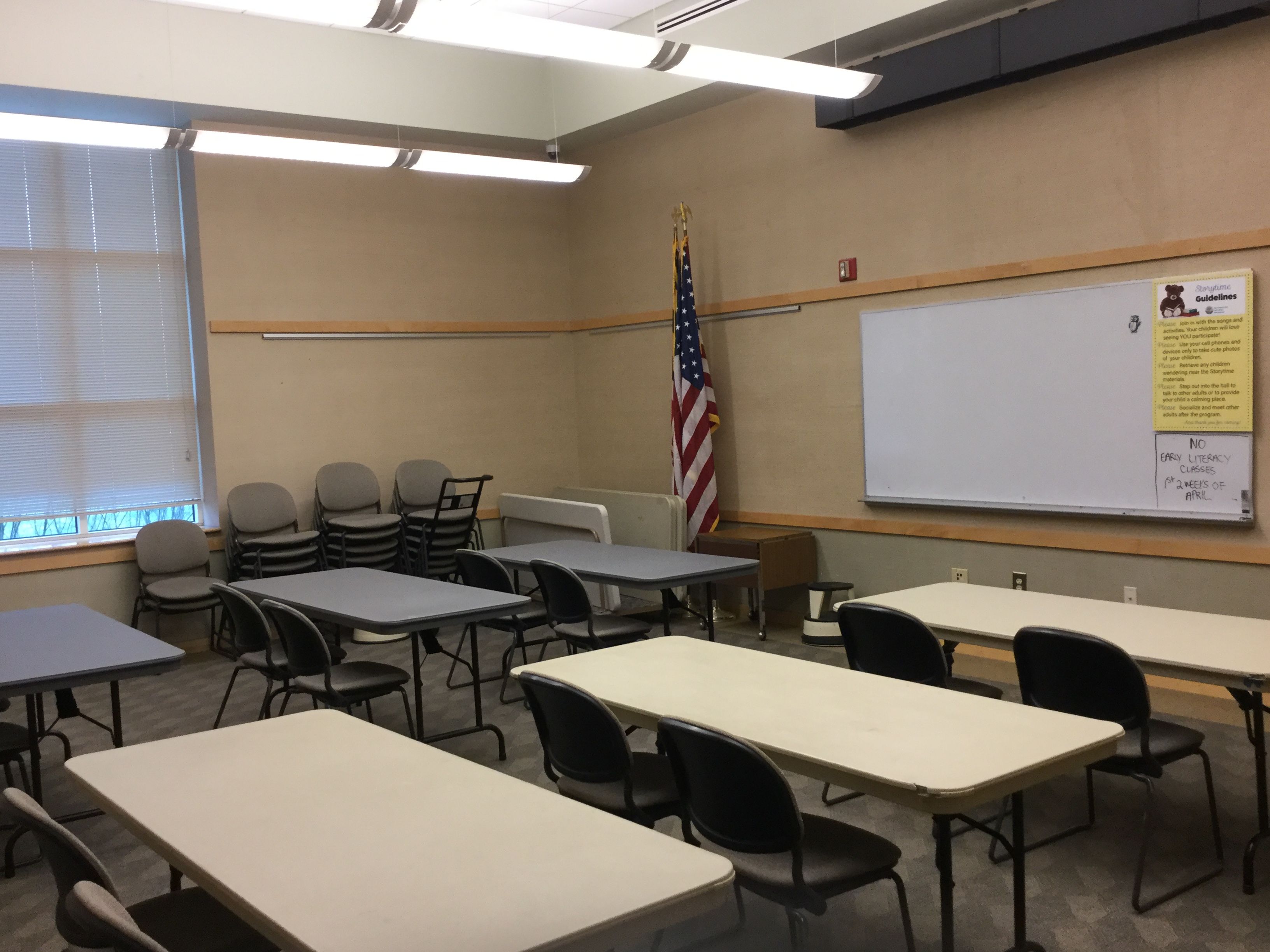 Crofton Meeting Room B setup in classroom-style